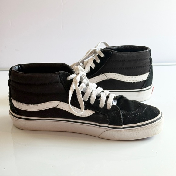 Vans SK-8 Mid Rose Thorn Shoe Sneakers Size Men 7 Women 8.5 - Picture 2 of 11